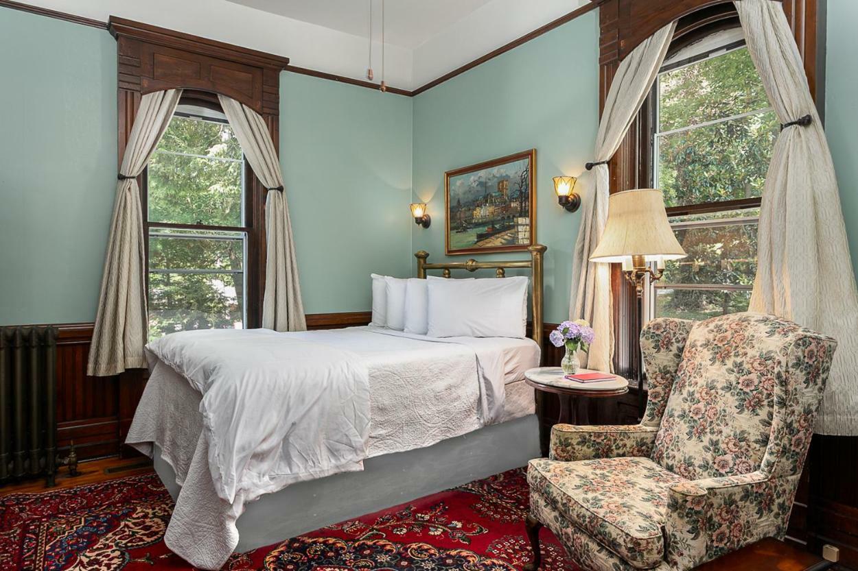 Cedar Crest Inn Asheville Exteriör bild